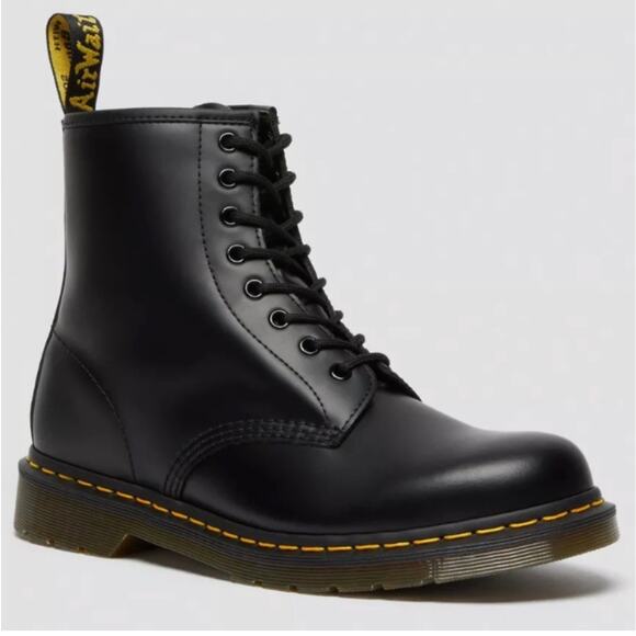 Dr. Martens Women's Leather Smooth Lace Up Combat Boots Winter Black Size 5 - Picture 2 of 10